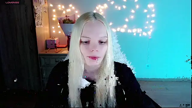 Emily Nyaffee online show from 03.04.25