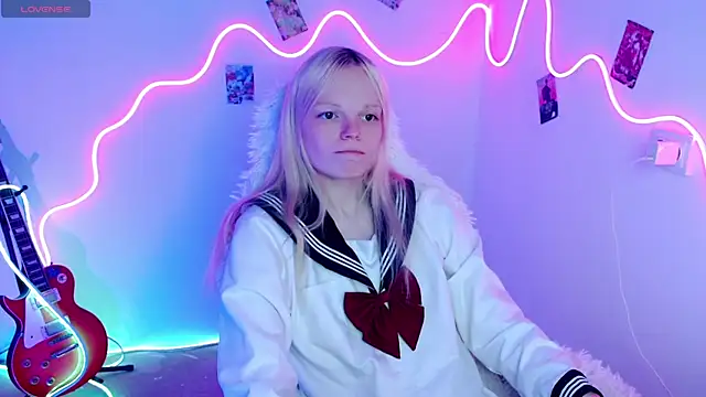 Emily Nyaffee online show from 09.27.25