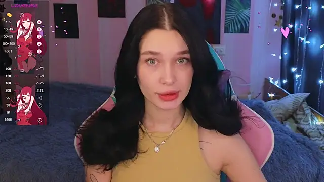 Snapshot of Amanda_Tender chatting on 12.11.24 Amanda Tender online show from 12.11.24