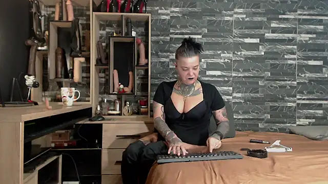 Mistress Miry online show from 01.12.25