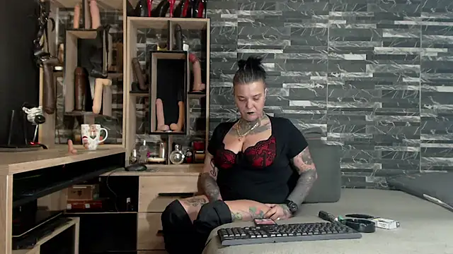 Mistress Miry online show from 01.14.25