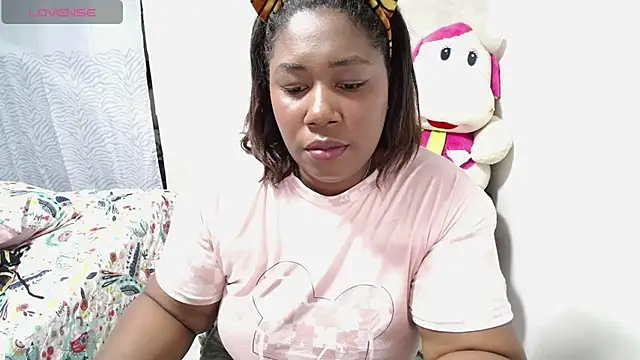 thickebonymilfF online show from 10.11.25
