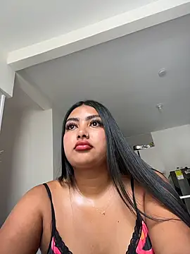 Snapshot of NatashaBrown12 chatting on 10.27.25 NatashaBrown12 online show from 10.27.25