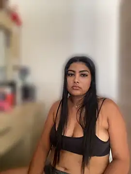 NatashaBrown12 online show from 05.07.26