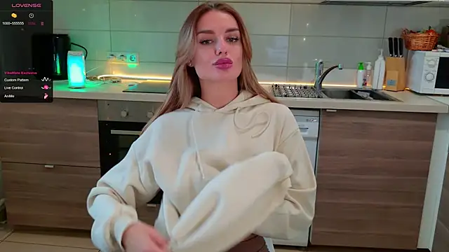 MissLovex online show from 11.11.25