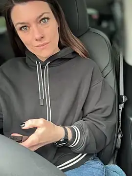 LadyLena1 online show from 02.19.25