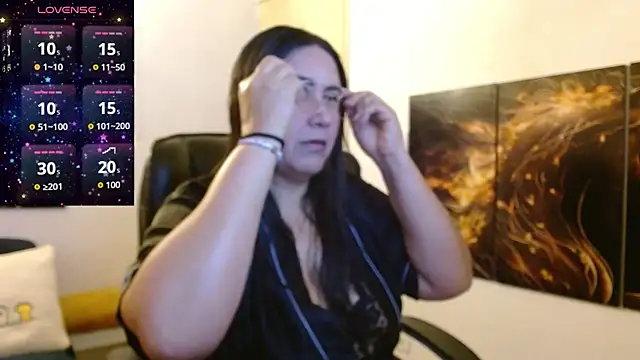 Snapshot of amalia_brunette chatting on 01.05.26 amalia brunette online show from 01.05.26