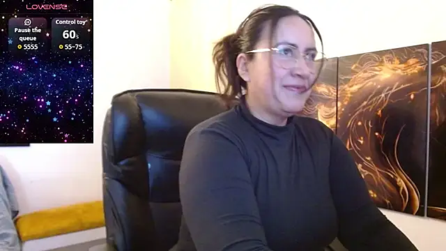 Snapshot of amalia_brunette chatting on 01.12.26 amalia brunette online show from 01.12.26