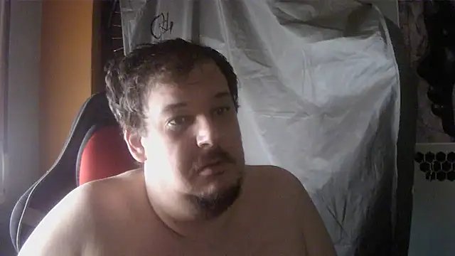 Snapshot of porkorossy chatting on 06.25.26 porkorossy online show from 06.25.26