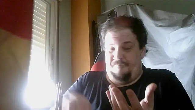 Snapshot of porkorossy chatting on 06.27.26 porkorossy online show from 06.27.26