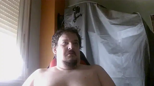 Snapshot of porkorossy chatting on 07.14.26 porkorossy online show from 07.14.26