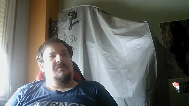 Snapshot of porkorossy chatting on 07.16.26 porkorossy online show from 07.16.26