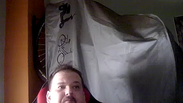 Snapshot of porkorossy chatting on 07.25.26 porkorossy online show from 07.25.26