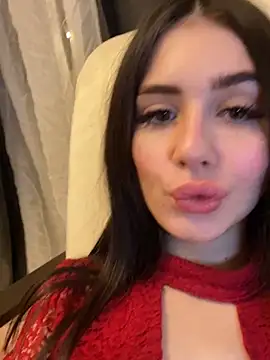 SofiaLaLight online show from 12.19.24