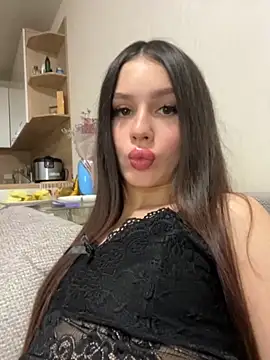 SofiaLaLight online show from 09.25.25