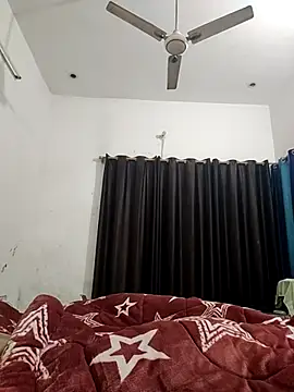 Snapshot of ZIMMY25 chatting on 02.26.25 ZIMMY25 online show from 02.26.25