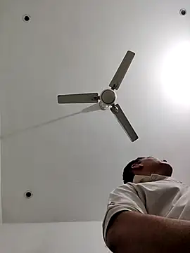 Snapshot of ZIMMY25 chatting on 11.04.25 ZIMMY25 online show from 11.04.25