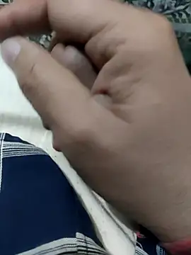 Snapshot of ZIMMY25 chatting on 11.19.25 ZIMMY25 online show from 11.19.25