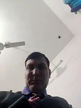 Snapshot of ZIMMY25 chatting on 12.16.25 ZIMMY25 online show from 12.16.25