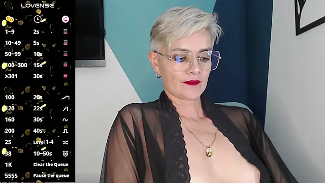 Snapshot of scarlett_paris22 chatting on 02.23.25 scarlett paris22 online show from 02.23.25