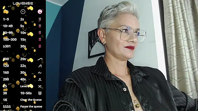 Snapshot of scarlett_paris22 chatting on 03.01.25 scarlett paris22 online show from 03.01.25