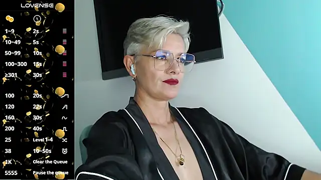 Snapshot of scarlett_paris22 chatting on 03.03.25 scarlett paris22 online show from 03.03.25