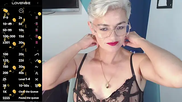 Snapshot of scarlett_paris22 chatting on 03.09.25 scarlett paris22 online show from 03.09.25
