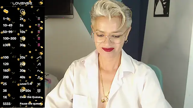 Snapshot of scarlett_paris22 chatting on 03.16.25 scarlett paris22 online show from 03.16.25