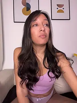 Snapshot of DianaHopson chatting on 02.11.26 DianaHopson online show from 02.11.26