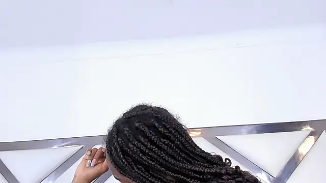 Snapshot of Shanelle__ chatting on 12.02.25 Shanelle online show from 12.02.25