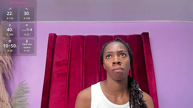 Snapshot of Shanelle__ chatting on 12.15.25 Shanelle online show from 12.15.25