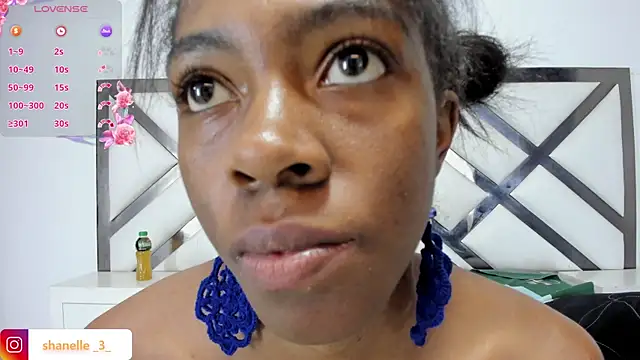 Snapshot of Shanelle__ chatting on 01.05.26 Shanelle online show from 01.05.26