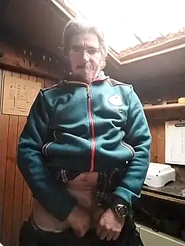 Snapshot of Chris8149 chatting on 02.16.25 Chris8149 online show from 02.16.25