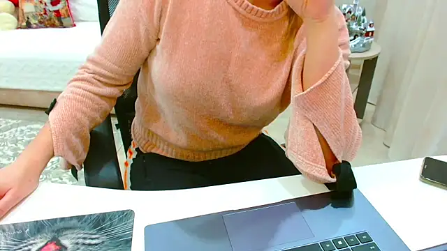 Snapshot of EveLove33 chatting on 02.07.26 EveLove33 online show from 02.07.26