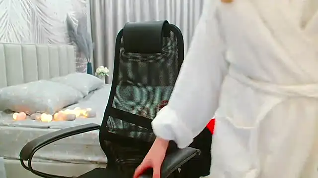 Snapshot of EveLove33 chatting on 03.11.26 EveLove33 online show from 03.11.26