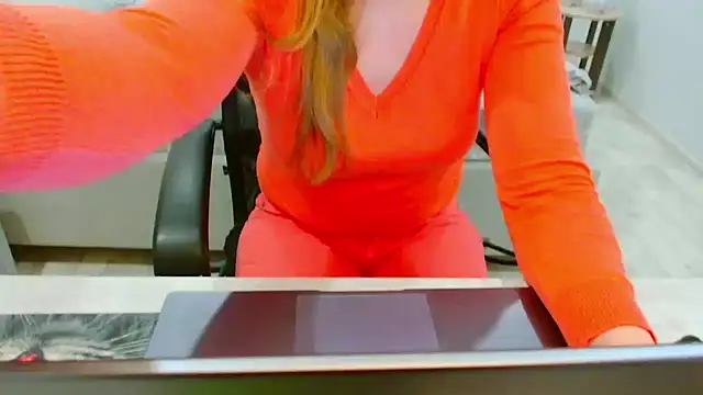 Snapshot of EveLove33 chatting on 03.13.26 EveLove33 online show from 03.13.26