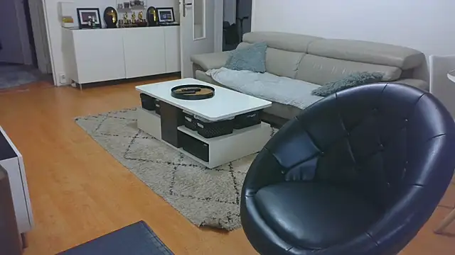 sarametisse26 online show from 10.06.25