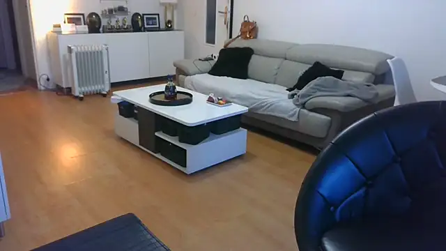 sarametisse26 online show from 11.03.25