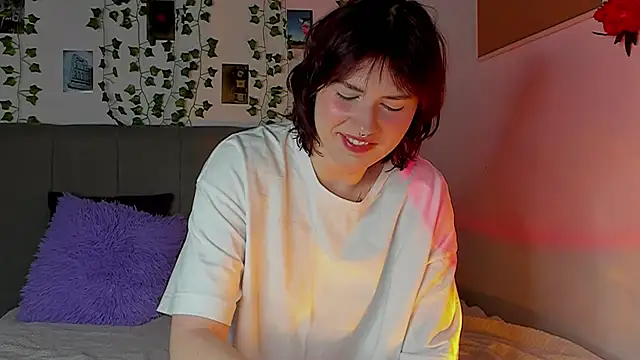 miss Lizzy online show from 12.14.24