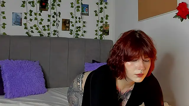 miss Lizzy online show from 07.10.26