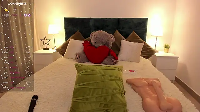 missAngellina online show from 01.17.25