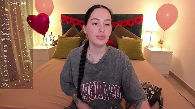 missAngellina online show from 02.25.25