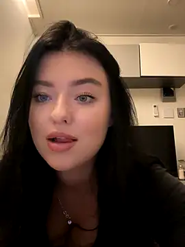 Snapshot of Angela_Fosterr chatting on 10.18.25 Angela Fosterr online show from 10.18.25