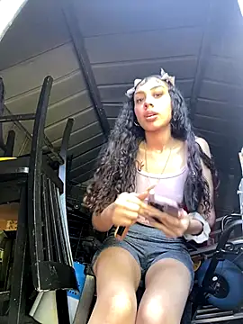 Snapshot of badbaby187 chatting on 10.14.25 badbaby187 online show from 10.14.25