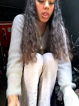 Snapshot of badbaby187 chatting on 10.23.25 badbaby187 online show from 10.23.25