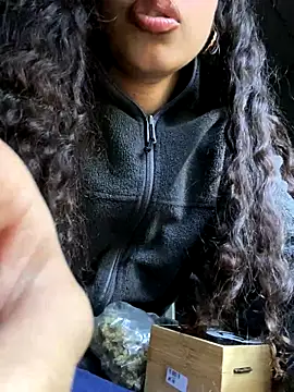 Snapshot of badbaby187 chatting on 10.30.25 badbaby187 online show from 10.30.25