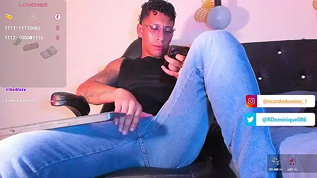 FuckHardlove online show from 12.20.24