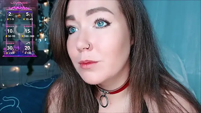 Snapshot of tia_meow chatting on 12.30.24 tia meow online show from 12.30.24