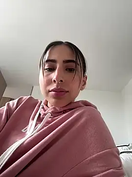 Snapshot of Ameellie chatting on 02.16.25 Ameellie online show from 02.16.25