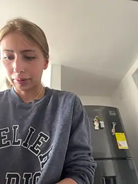 Ameellie online show from 06.12.26